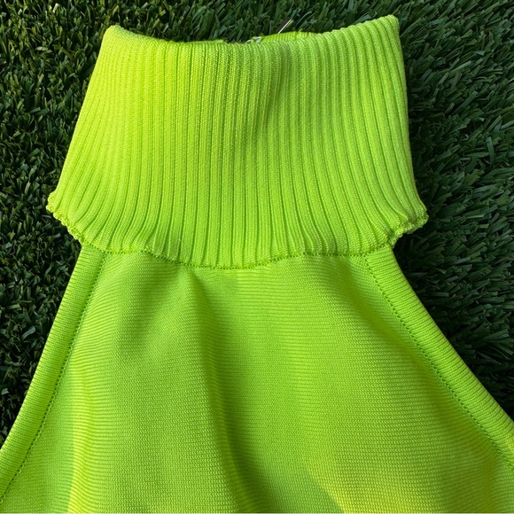 Herve Leger crop top - Picture 7 of 8